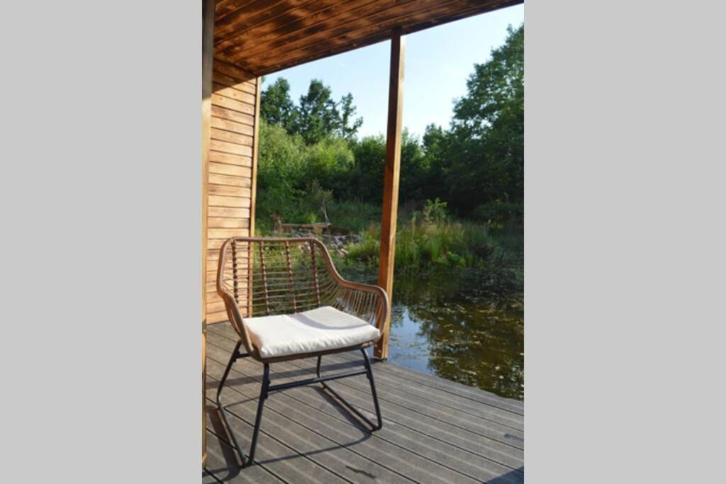 Heather Hut, Off-Grid Cottage On A Pond+2 Ha Darzkowo Buitenkant foto